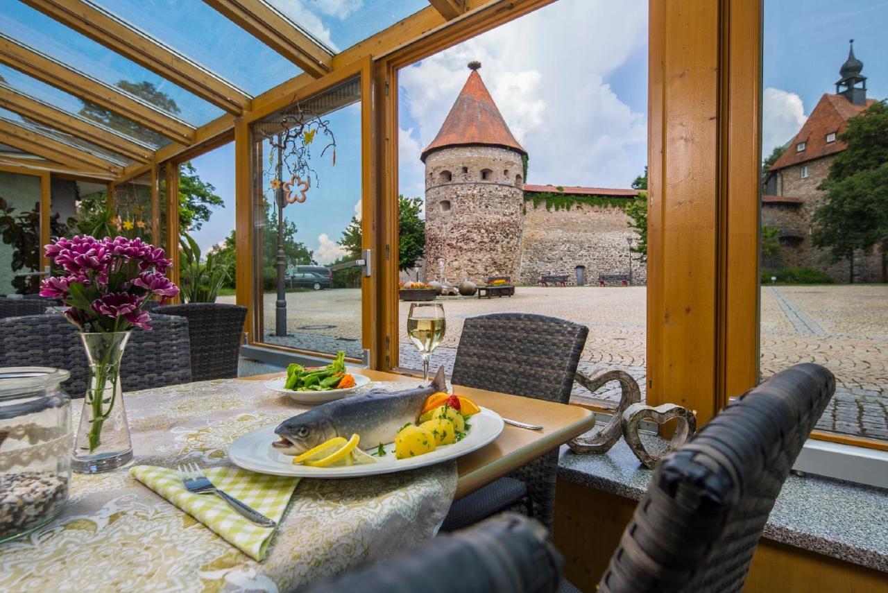 Gasthof Zur Burg Hohenberg an der Eger Exterior photo